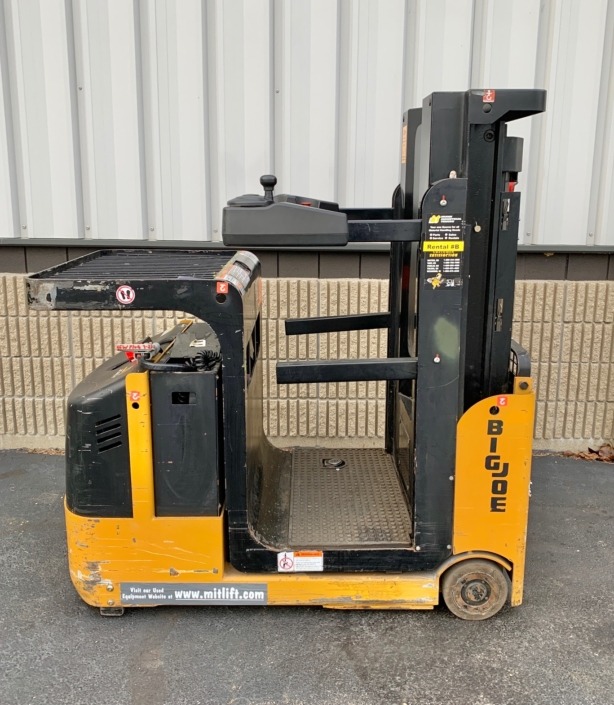 Pre-owned Big Joe forklift