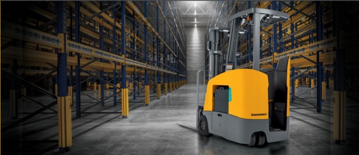 Forklift in warehouse - Miami Industrial Trucks