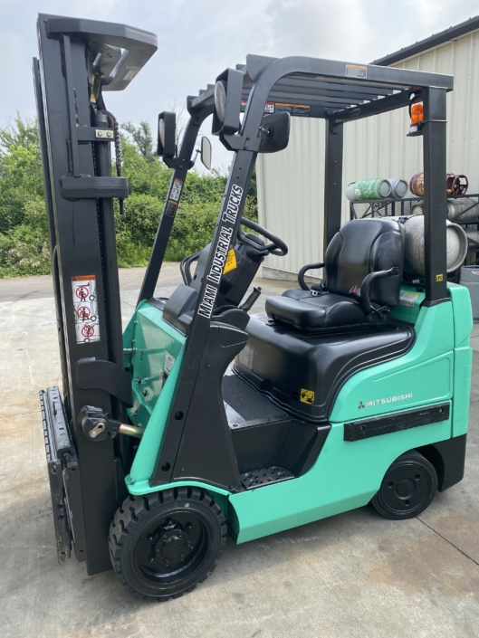 Side view of Mitsu FGC15N from Miami Industrial Trucks